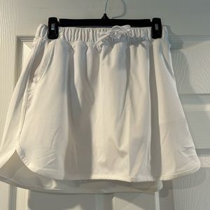 Slazenger White Golf Skort Size Small